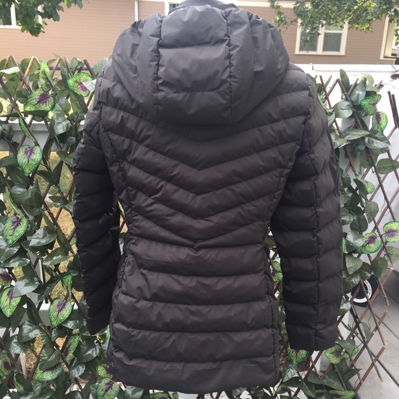 32 degree Heat Puffer Coat Medium - Picture 3 of 7